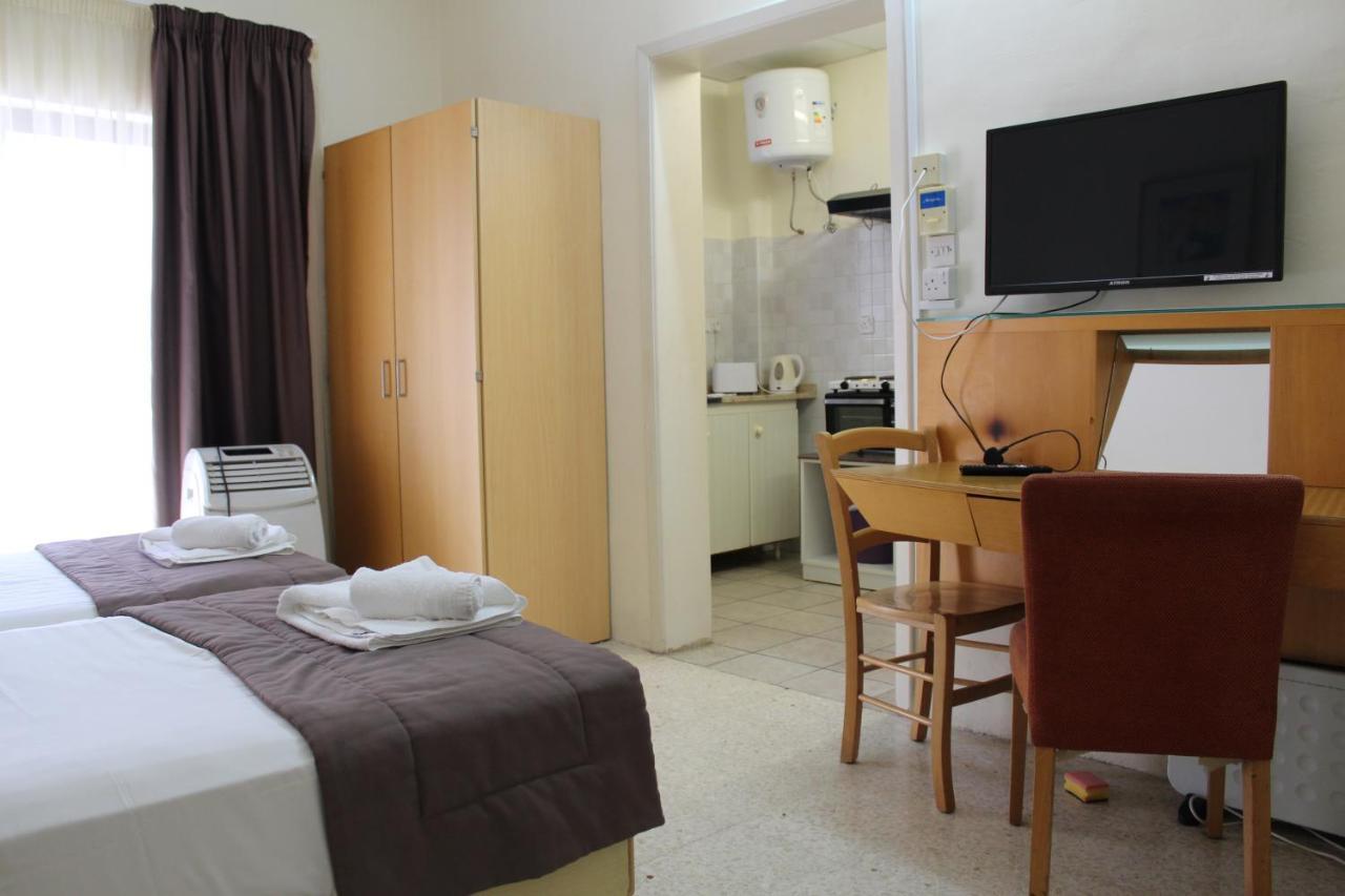 Huli Hotel & Apartments Qawra Eksteriør billede